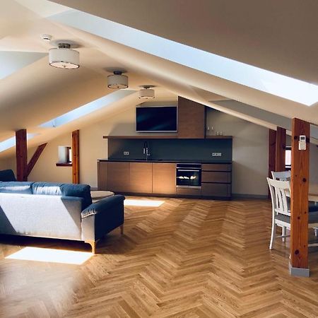 Roze Republikas Apartments Liepaja Ngoại thất bức ảnh