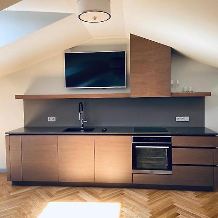 Roze Republikas Apartments Liepaja Ngoại thất bức ảnh