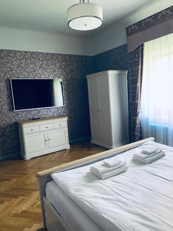 Roze Republikas Apartments Liepaja Ngoại thất bức ảnh