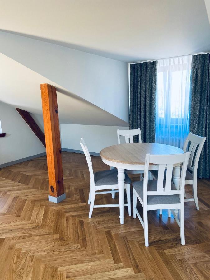Roze Republikas Apartments Liepaja Ngoại thất bức ảnh