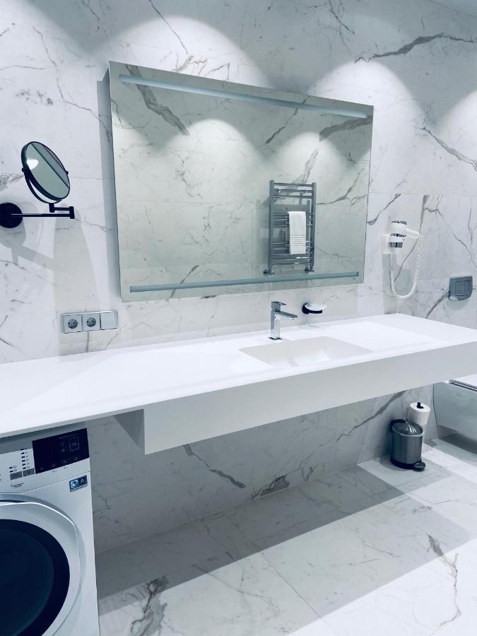 Roze Republikas Apartments Liepaja Ngoại thất bức ảnh