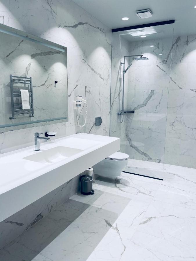 Roze Republikas Apartments Liepaja Ngoại thất bức ảnh