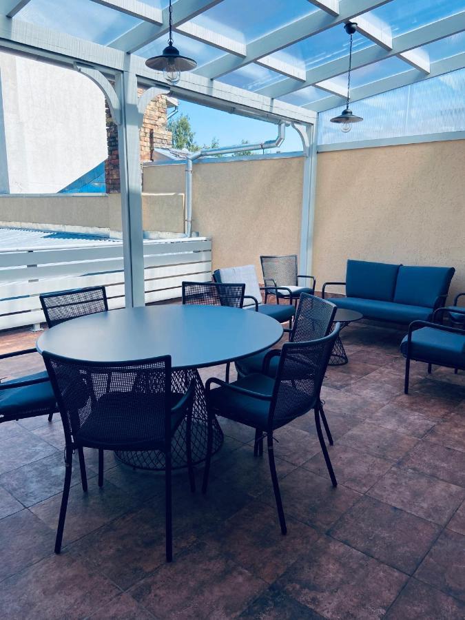 Roze Republikas Apartments Liepaja Ngoại thất bức ảnh